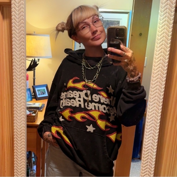 🍋Meet your Posher: Kait🍋 - Picture 5 of 6